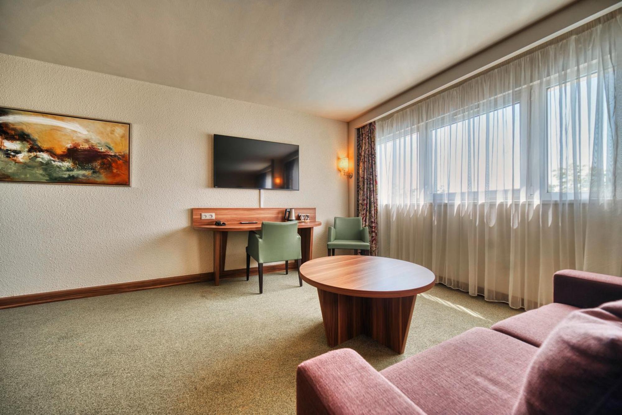 Kyriad Prestige Mulhouse - Basel Sausheim Eksteriør bilde